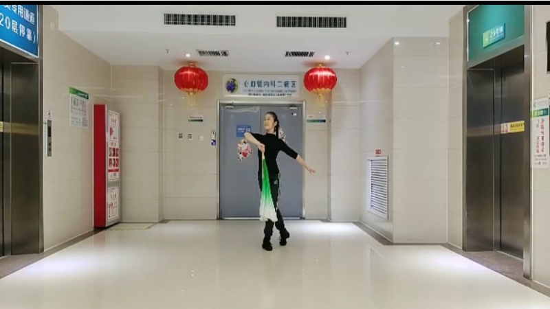 郑州宁宁广场舞灯火里的中国-正面练习版